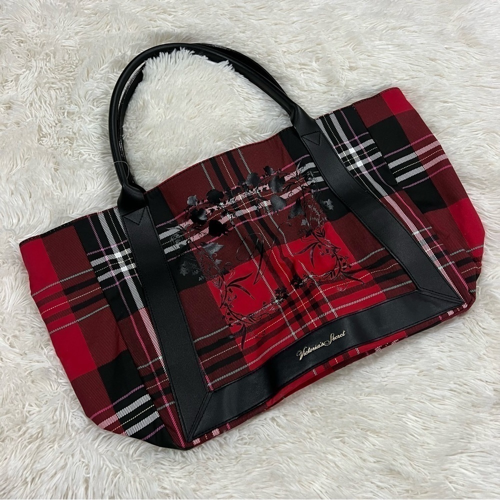 VICTORIA’S SECRET red and black oversized plaid tote NWOT